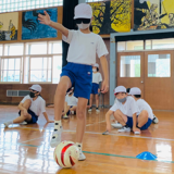 相手の立場になって考える　福岡県築城小学校でブラサカ体験