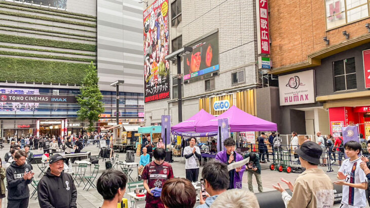 10/8 パートナーの東急歌舞伎町タワーとのコラボイベント「歌舞伎町 FOOTBALL LIVE Powered by CRIACAO SHINJUKU」を開催