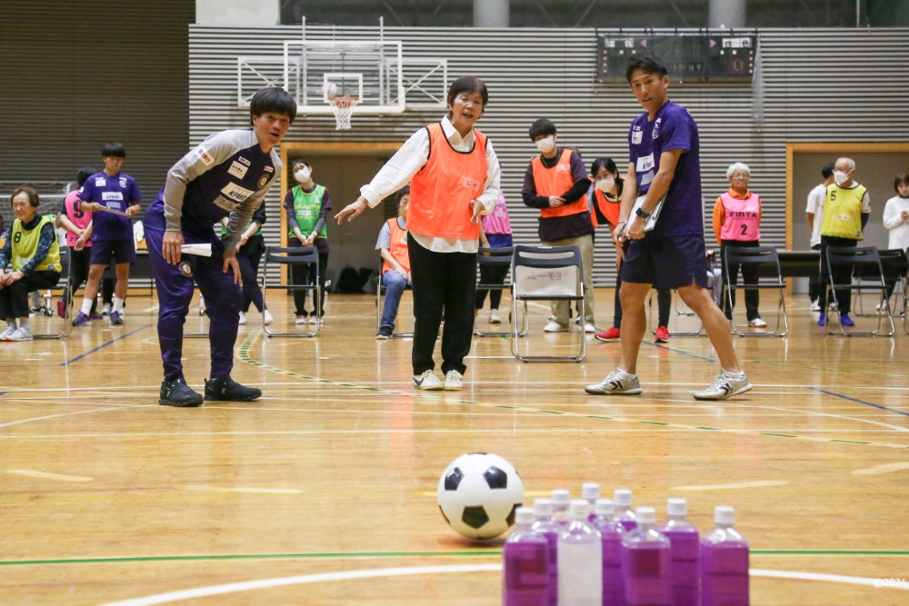 新宿いきいきプロジェクト　第2回サッカーボウリング大会を開催しました