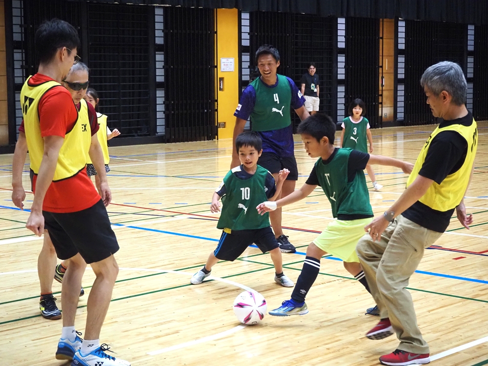 新宿区「デフフットボール体験会」にゲスト参加　デフリンピックに出場する女子代表選手・監督と共に、多様なコミュニケーションを学ぶ