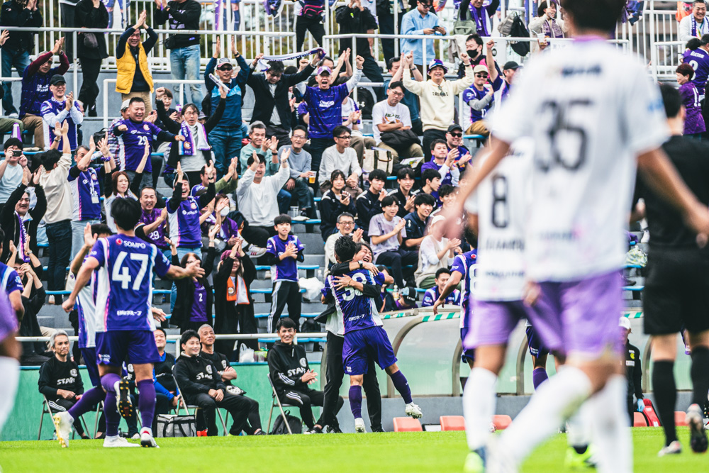 首位相手の熱戦 先制するも2-2ドロー｜11/1(土) JFL第27節 vs レイラック滋賀 ハイライト、レビュー、監督コメント