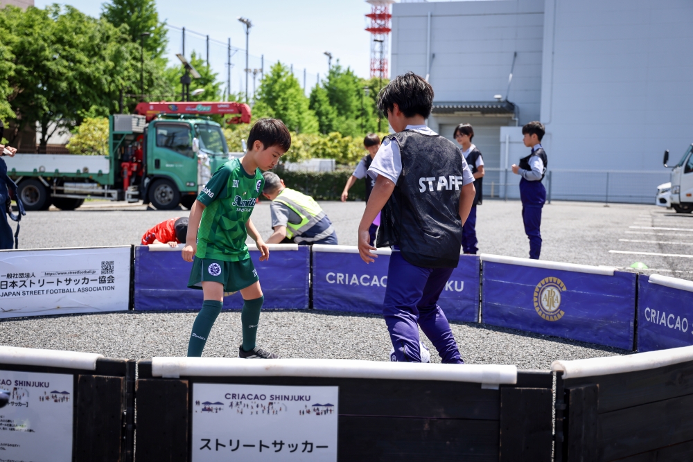 ストリートサッカー