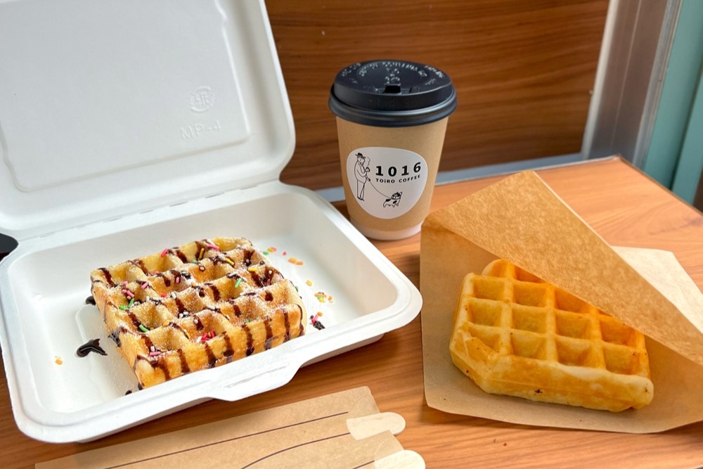 1016 TOiRO COFFEE 米粉ワッフル 300円(税込)
