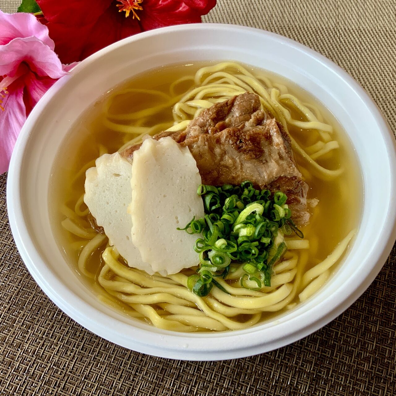 琉球キッチン こだま ソーキそば 1,100円(税込)